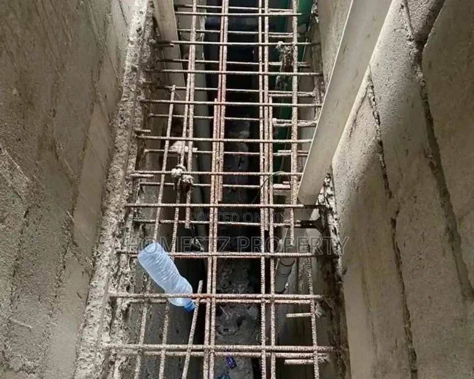 10 Bedrooms Flat for Sale in Evans Mansah, Kinondoni in Kinondoni