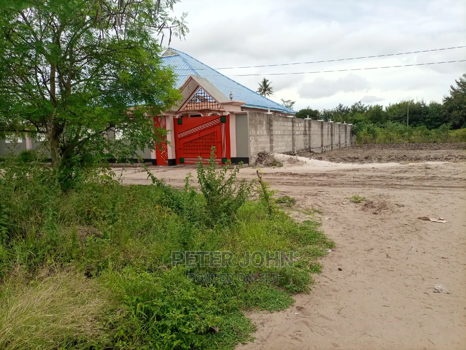 Kiwanja Kinauzwa in Kimara