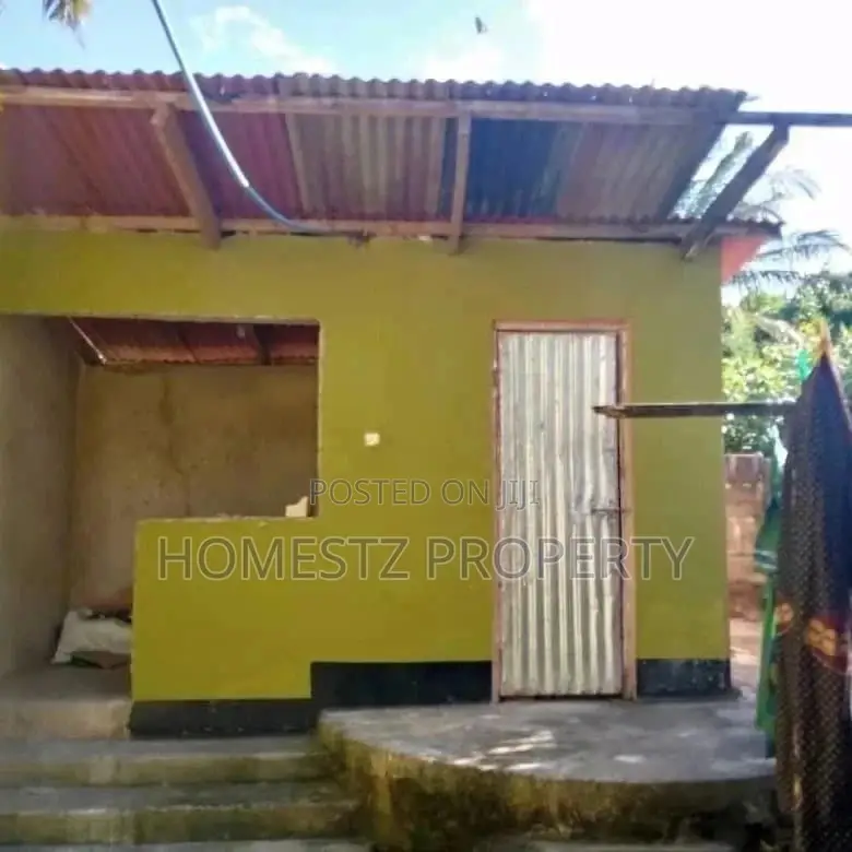 2 Bedrooms House for Sale in Evans Mansah, Ilala in Ilala