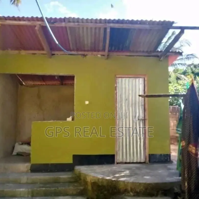 2 Bedrooms House for Sale in Evans Mansah, Ilala in Ilala