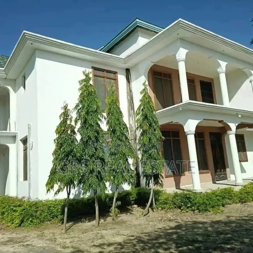 6 Bedrooms House for Sale in Evans Mansah, Kigamboni in Kigamboni