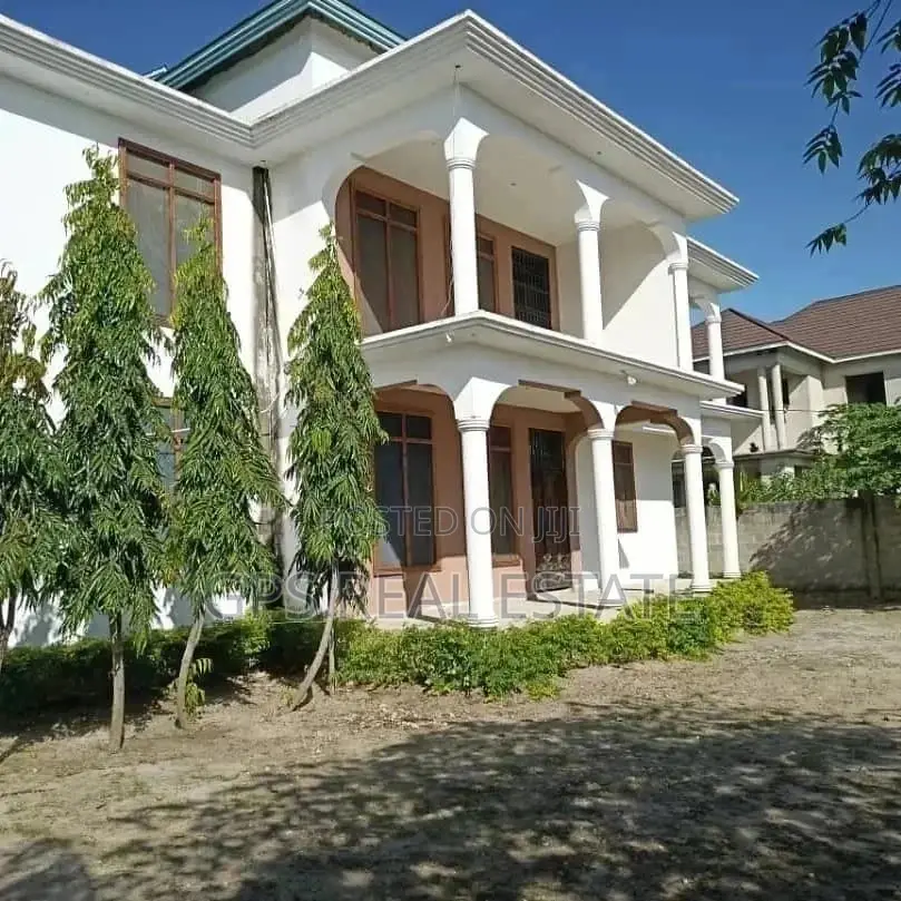6 Bedrooms House for Sale in Evans Mansah, Kigamboni in Kigamboni