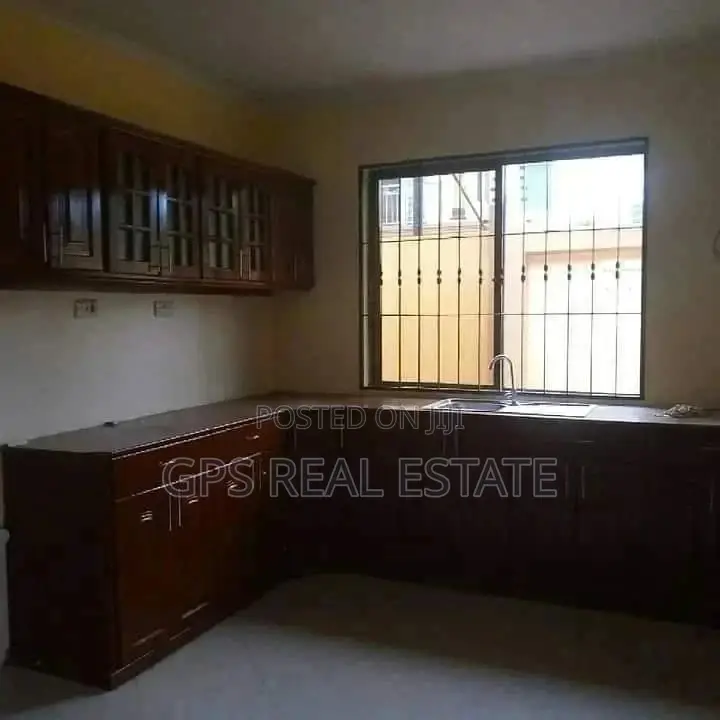 5 Bedrooms House for Sale in Evans Mansa, Kinondoni in Kinondoni