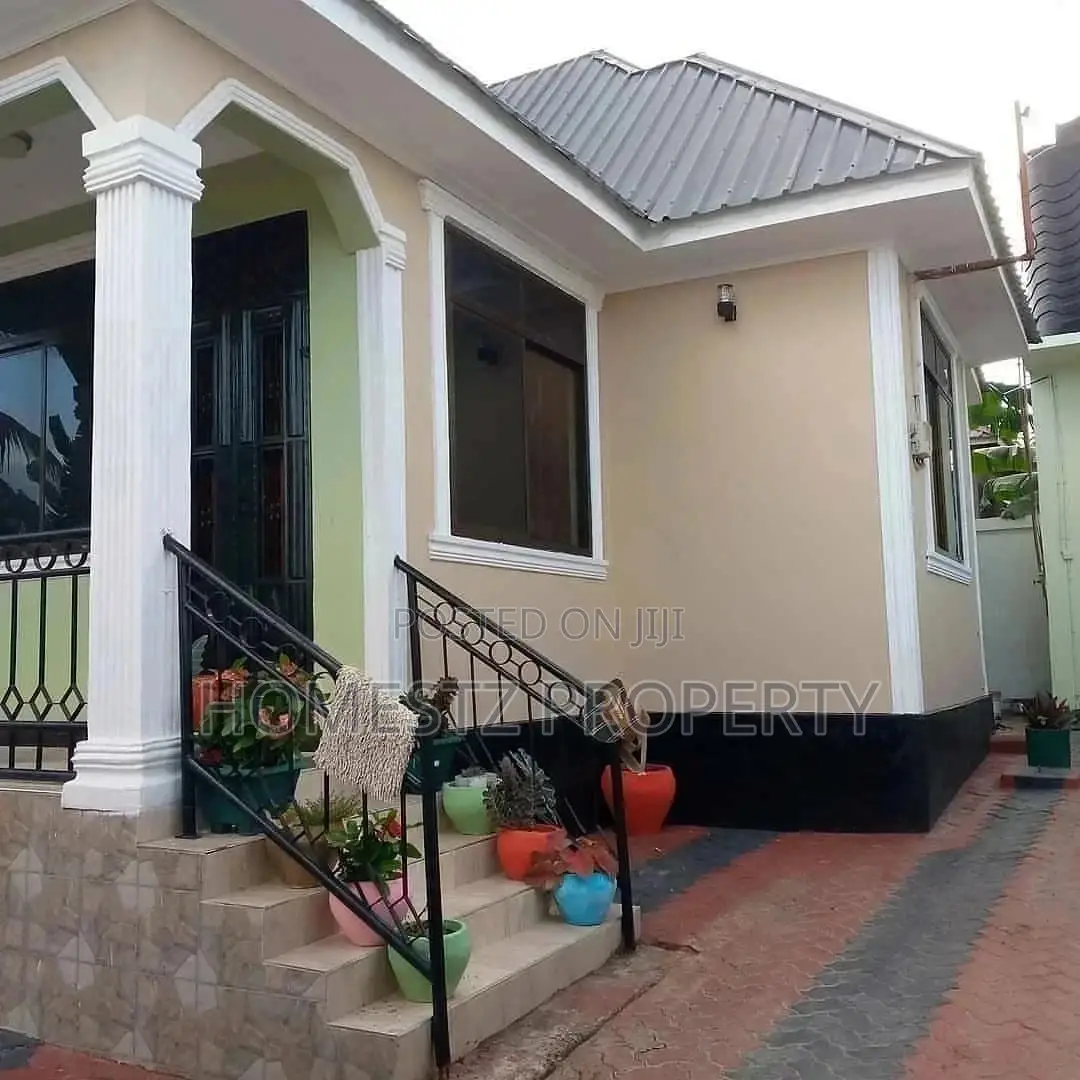 130mil ( House for Sale at Tegeta Mivumoni) in Kinondoni