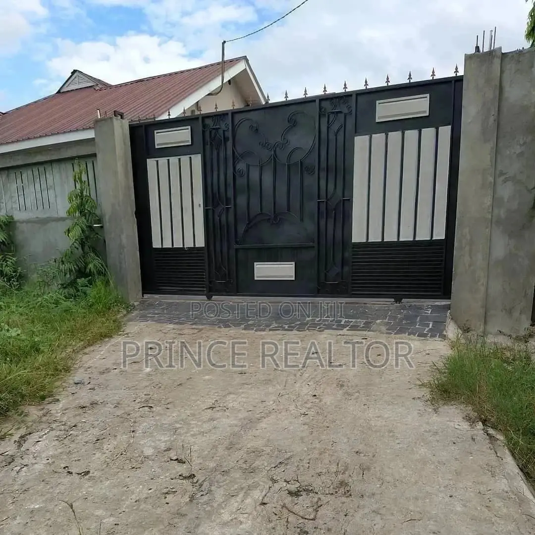3bdrm House in Evans Mansah, Kinondoni for Sale in Kinondoni