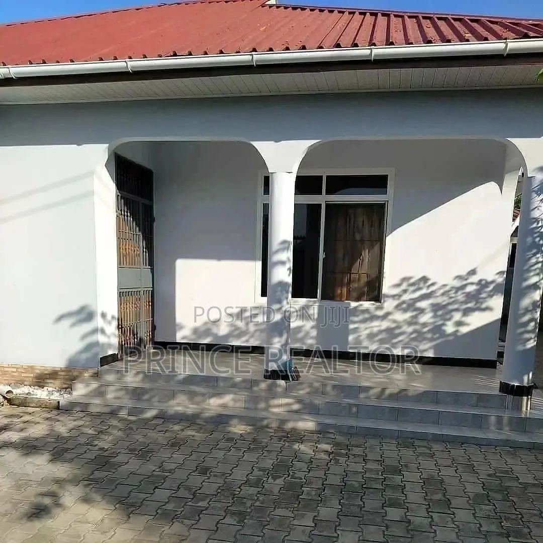 3bdrm House in Evans Mansah, Kinondoni for Sale in Kinondoni