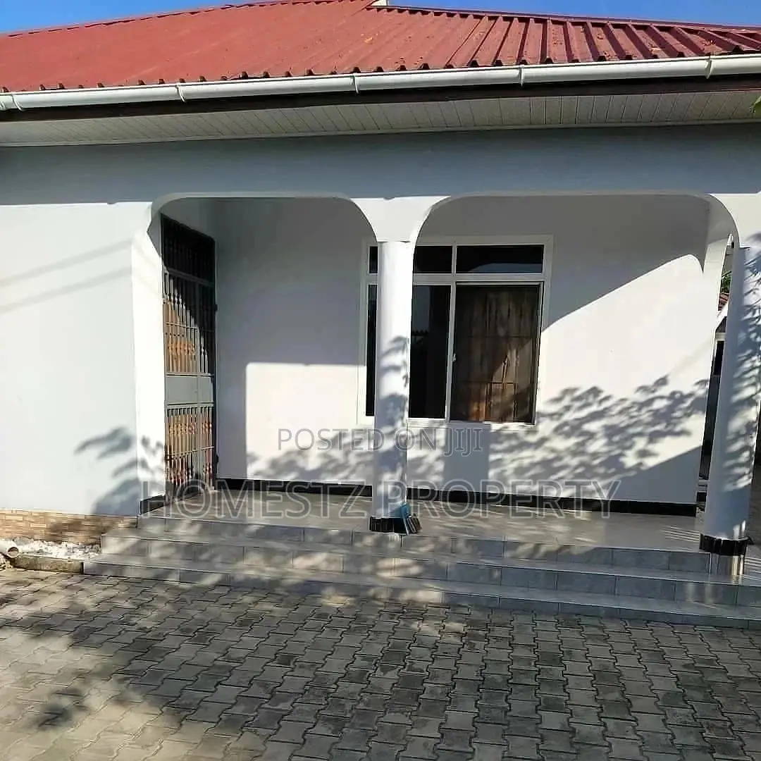 3bdrm House in Evans Mansah, Kinondoni for Sale in Kinondoni