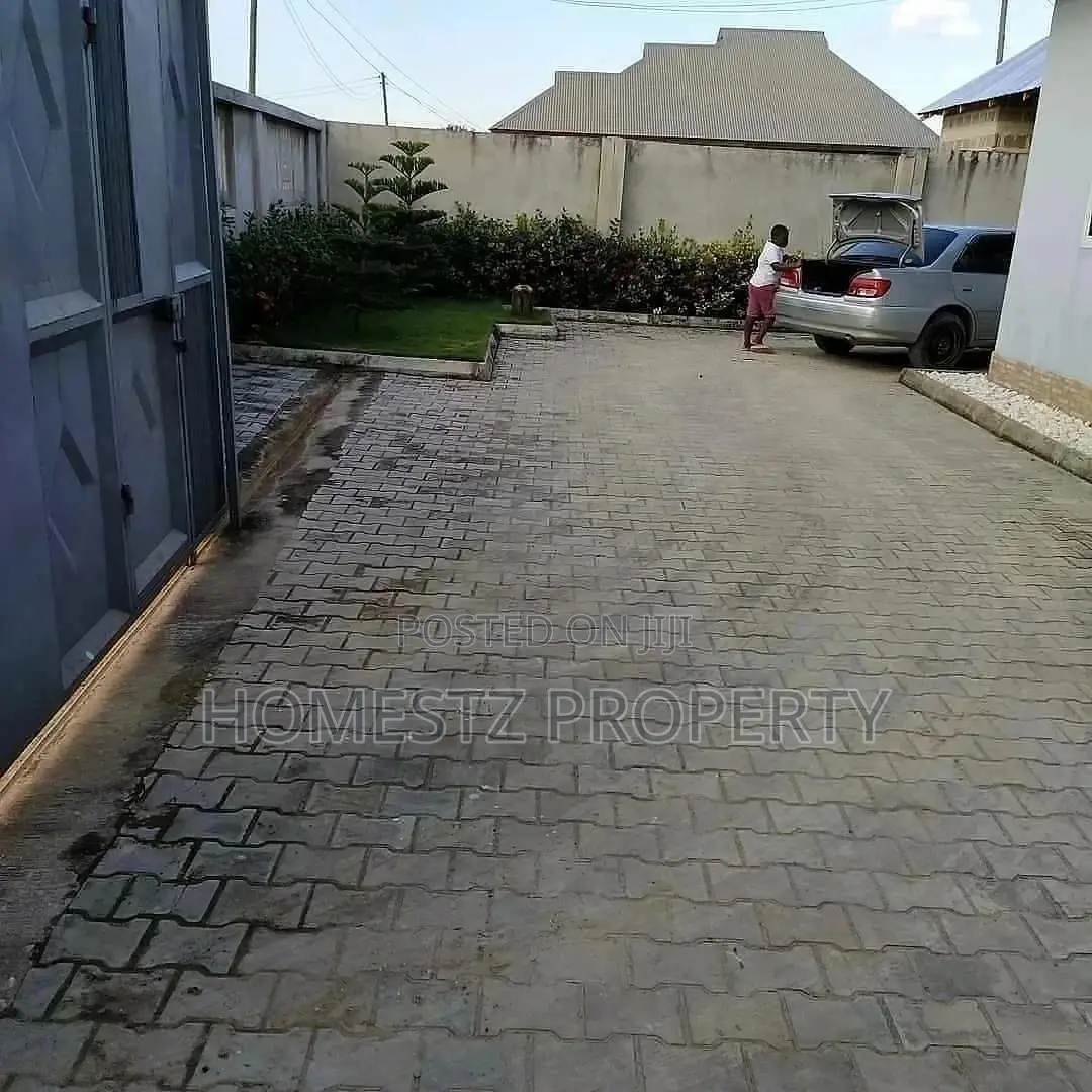 3bdrm House in Evans Mansah, Kinondoni for Sale in Kinondoni
