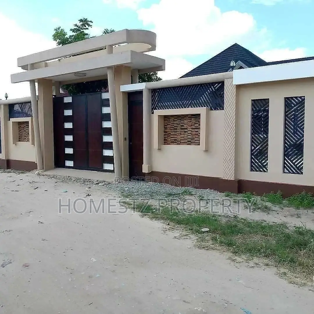 3bdrm House in Evans Mansah, Kinondoni for Sale in Kinondoni