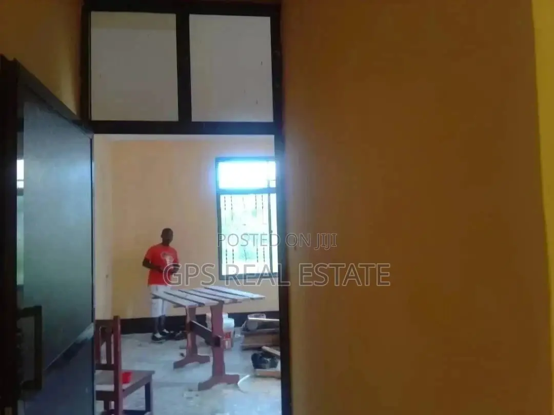 4bdrm House in Evans Mansah, Kinondoni for Sale in Kinondoni