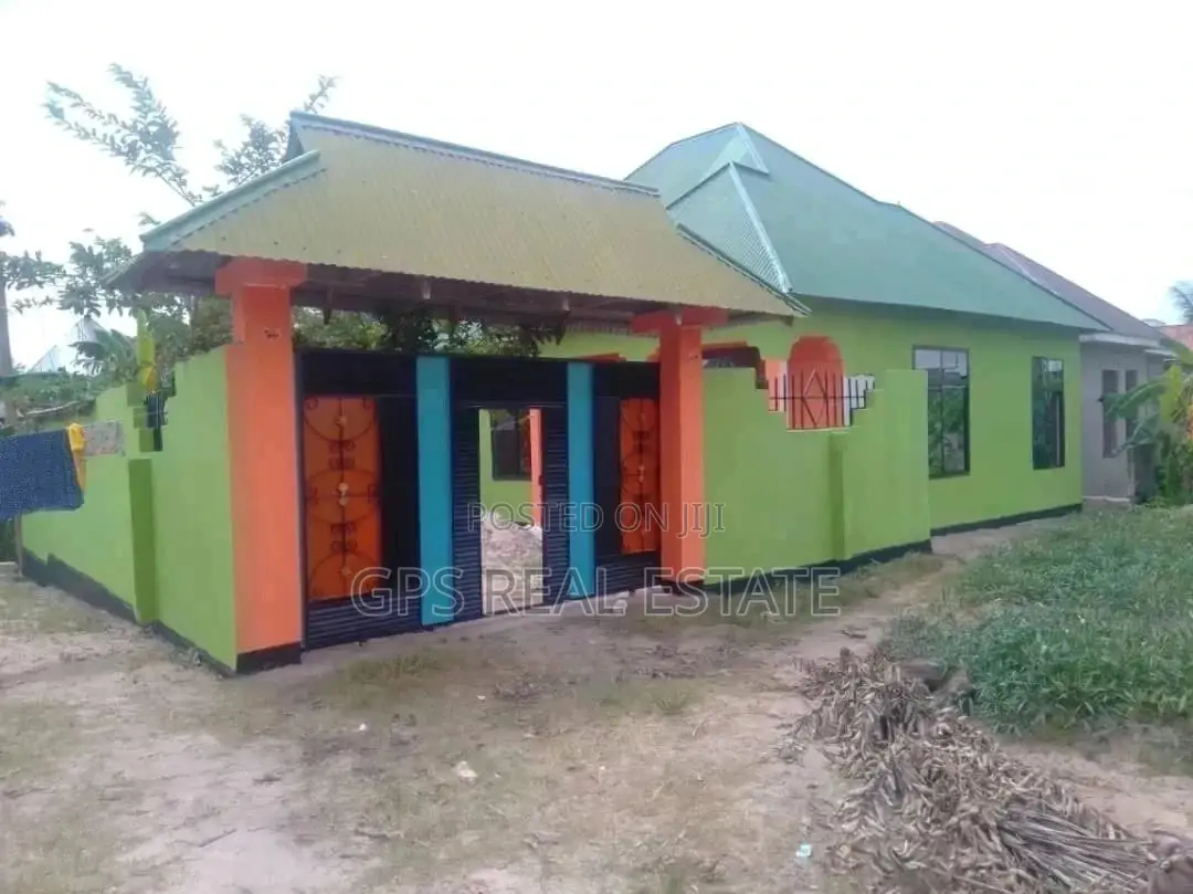 4bdrm House in Evans Mansah, Kinondoni for Sale in Kinondoni