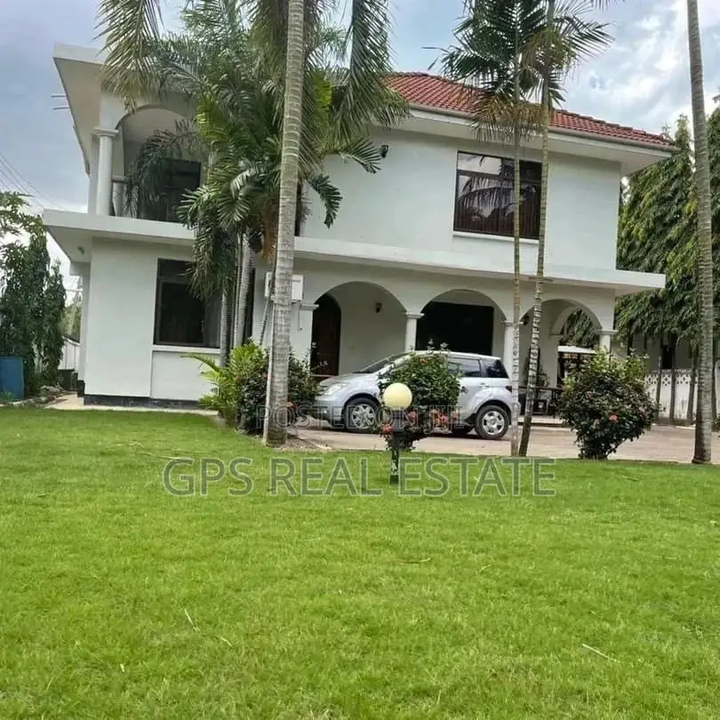 4bdrm House in Evans Mansah, Kinondoni for Sale in Kinondoni