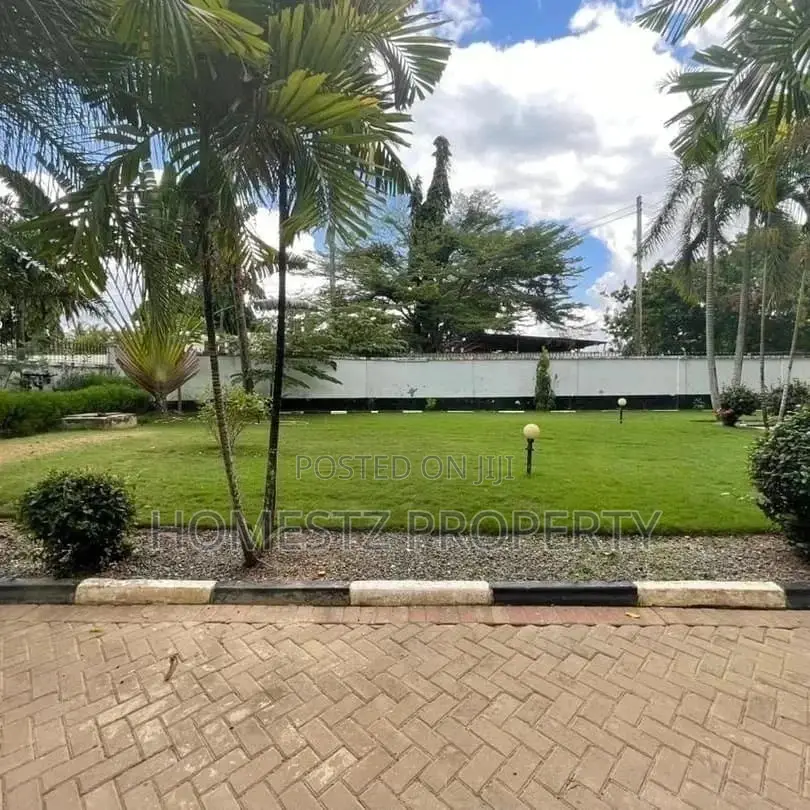 4bdrm House in Evans Mansah, Kinondoni for Sale in Kinondoni