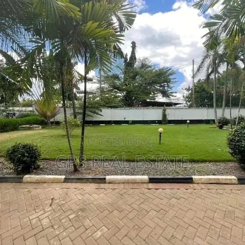 4bdrm House in Evans Mansah, Kinondoni for Sale in Kinondoni