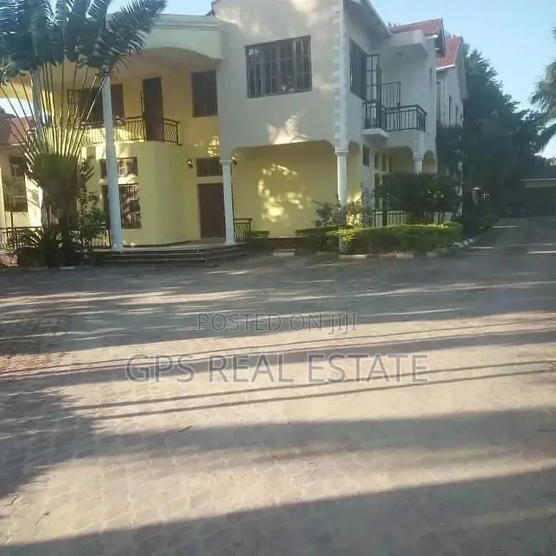 4bdrm House in Evans Mansah, Kinondoni for Sale in Kinondoni