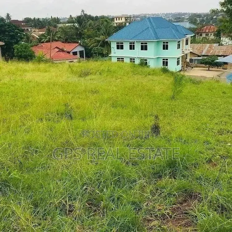 150mil ( Plot for Sale at Mbezi Beach Makonde ) in Kinondoni