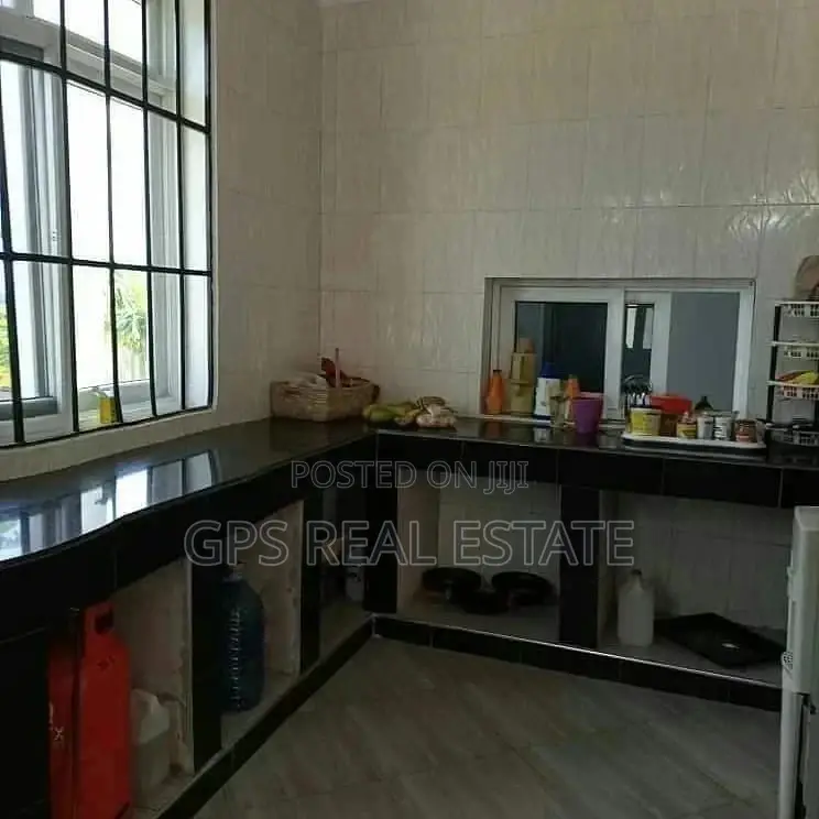 4bdrm House in Evans Mansah, Kinondoni for Sale in Kinondoni