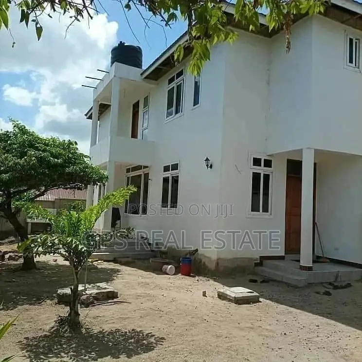 4bdrm House in Evans Mansah, Kinondoni for Sale in Kinondoni