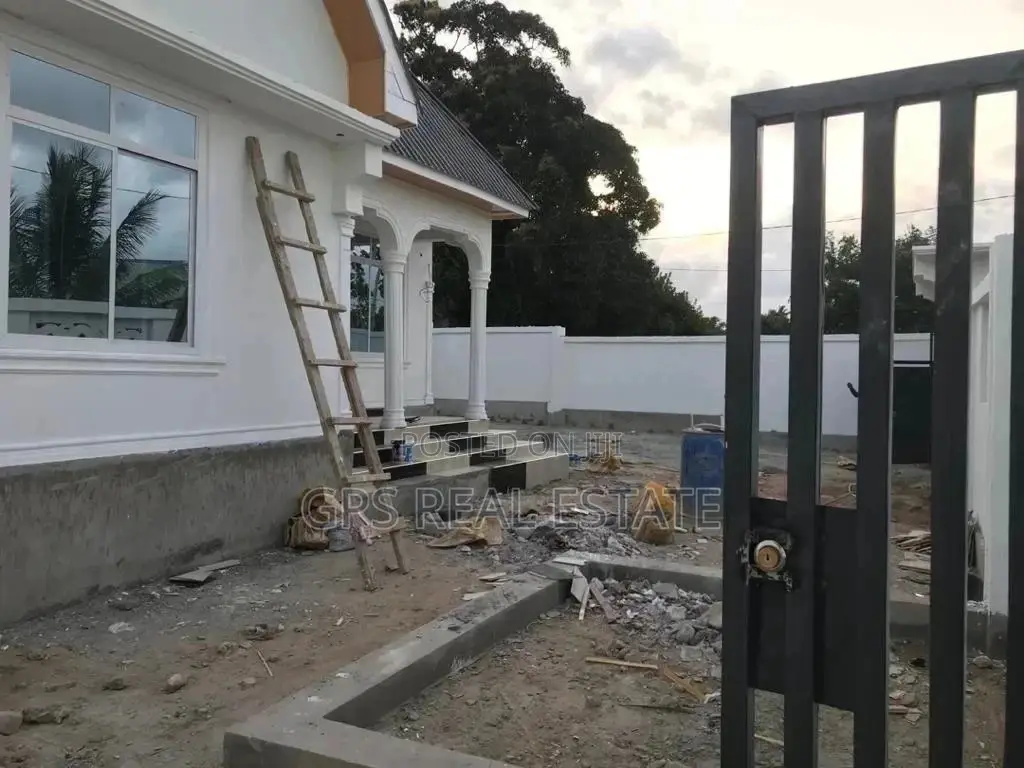 4bdrm House in Evans Mansah, Temeke for Sale in Temeke