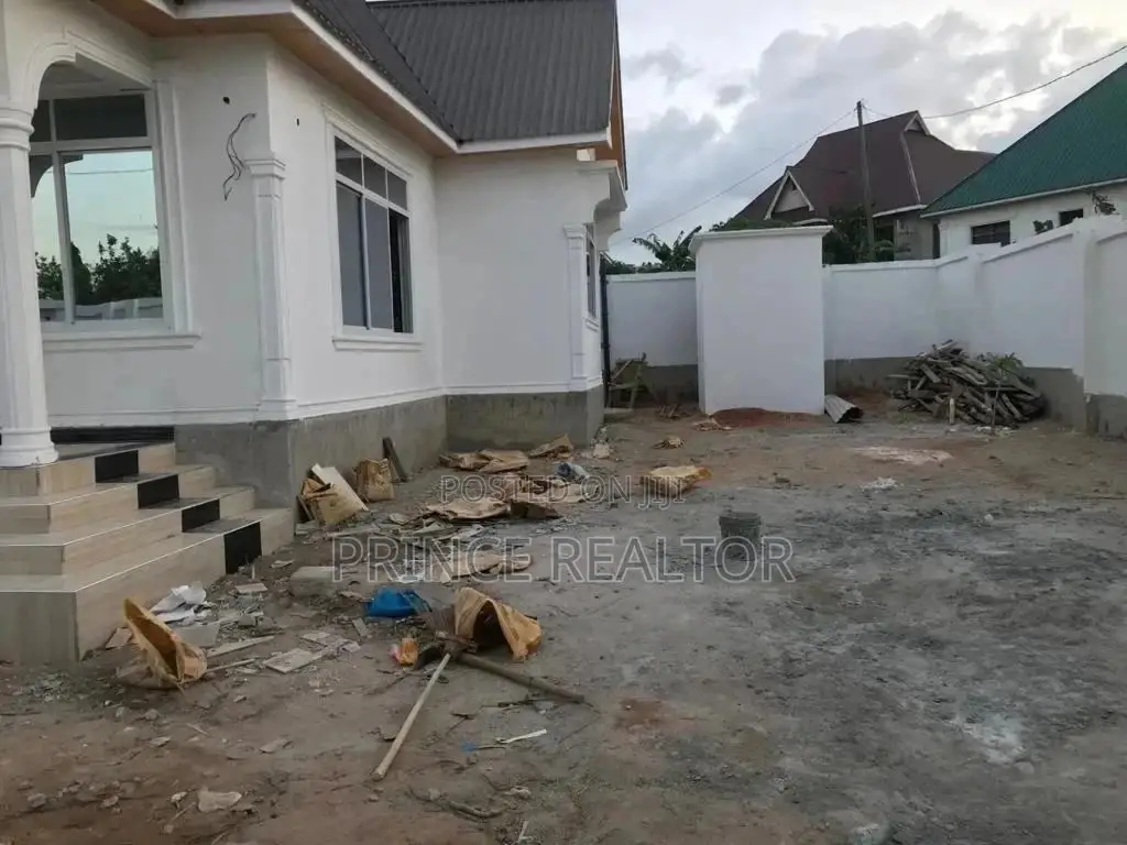 4bdrm House in Evans Mansah, Temeke for Sale in Temeke