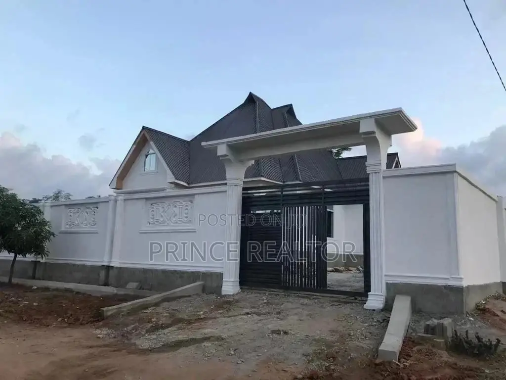 4bdrm House in Evans Mansah, Temeke for Sale in Temeke