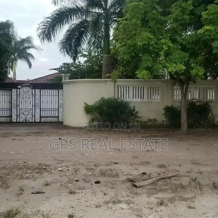 4bdrm House in Evans Mansah, Kinondoni for Sale in Kinondoni