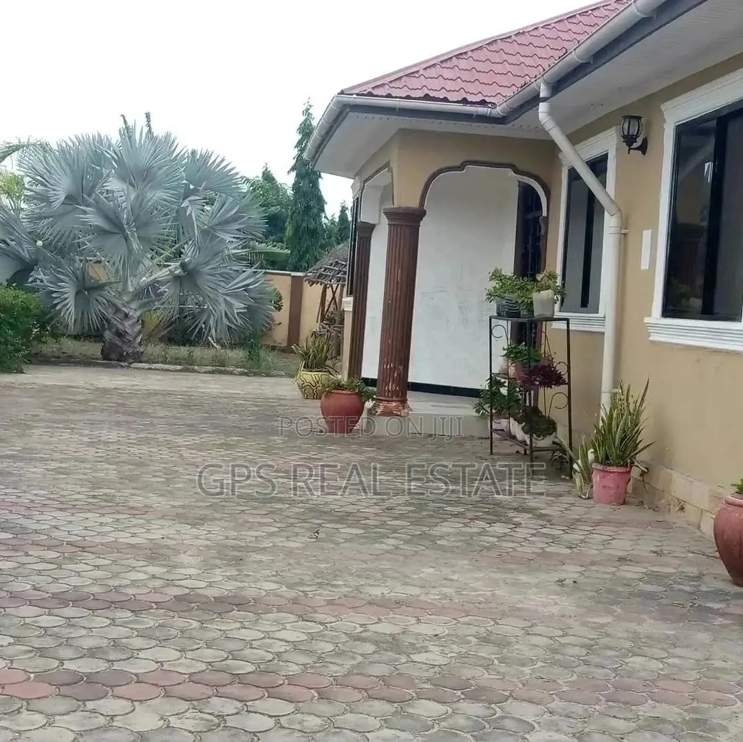3bdrm House in Evans Mansah, Kinondoni for Sale in Kinondoni