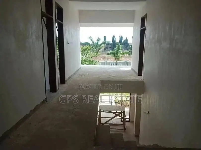 4bdrm House in Evans Mansah, Kinondoni for Sale in Kinondoni