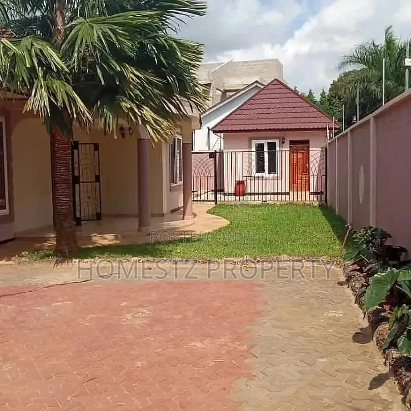 4bdrm House in Evans Mansah, Kinondoni for Sale in Kinondoni