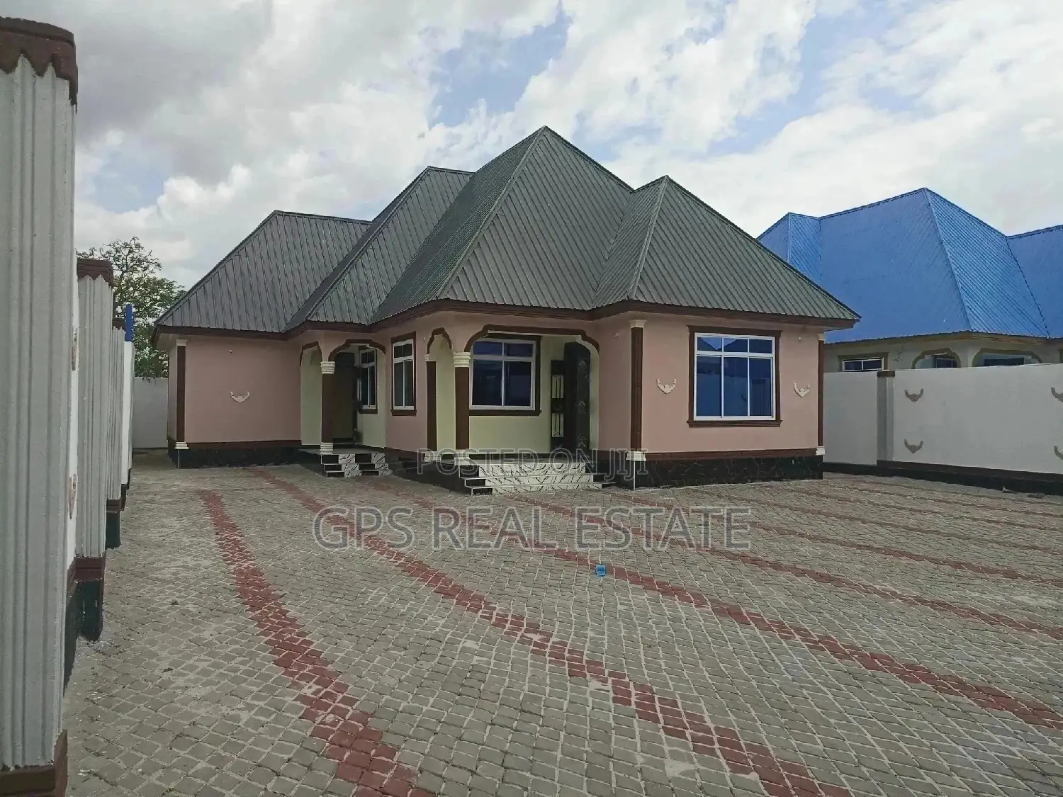4bdrm House in Evans Mansa, Temeke for Sale in Temeke