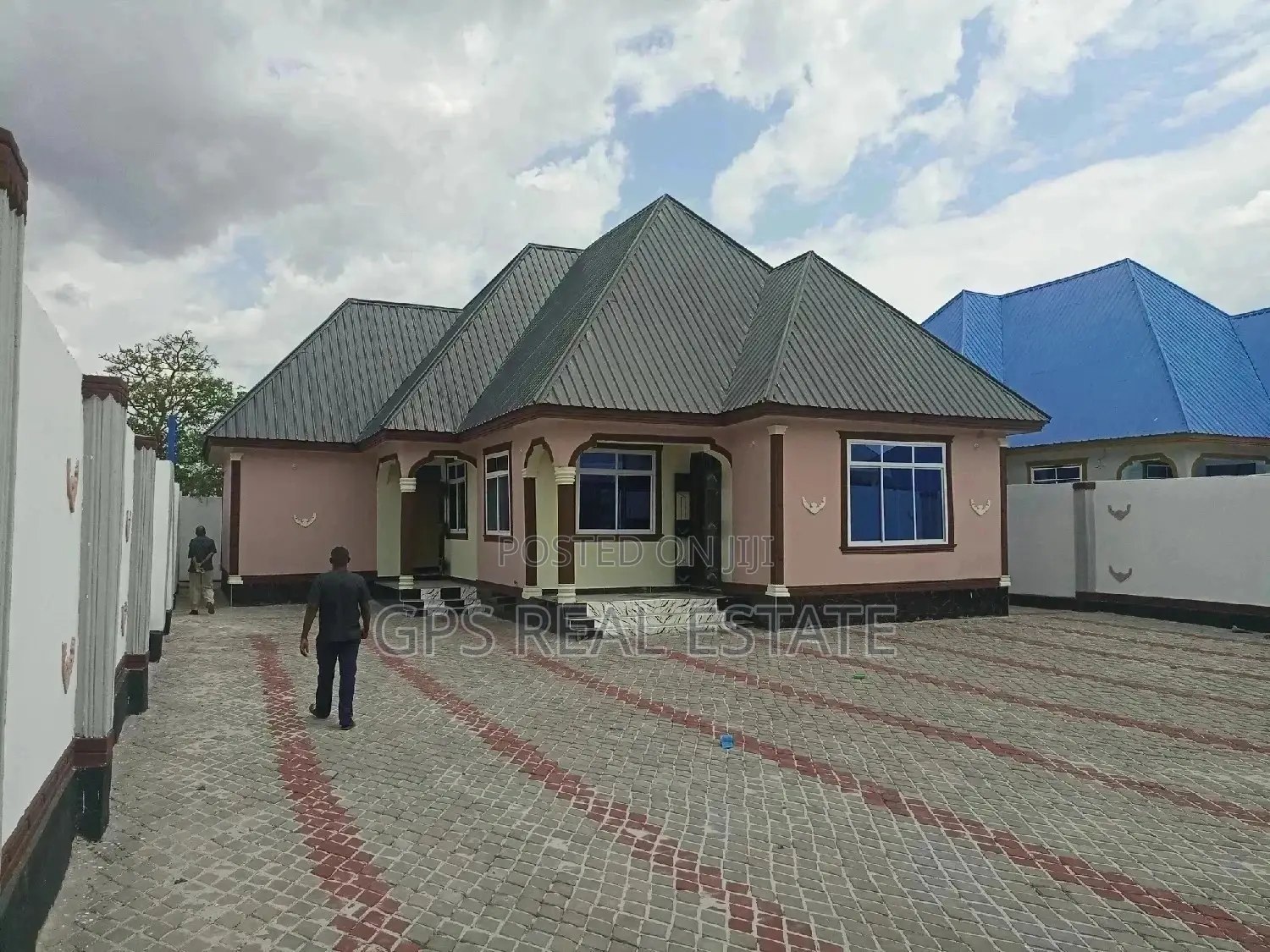 4bdrm House in Evans Mansa, Temeke for Sale in Temeke
