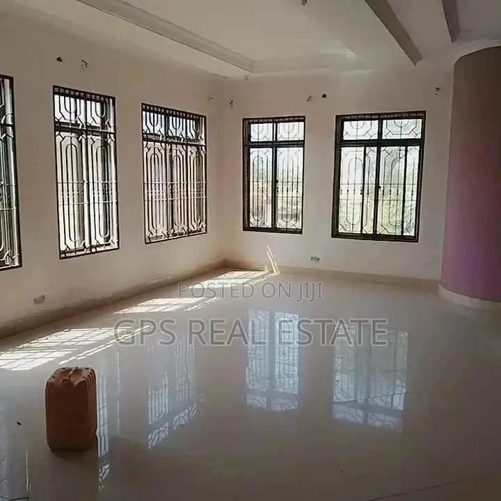 3bdrm House in Evans Mansah, Kinondoni for Sale in Kinondoni