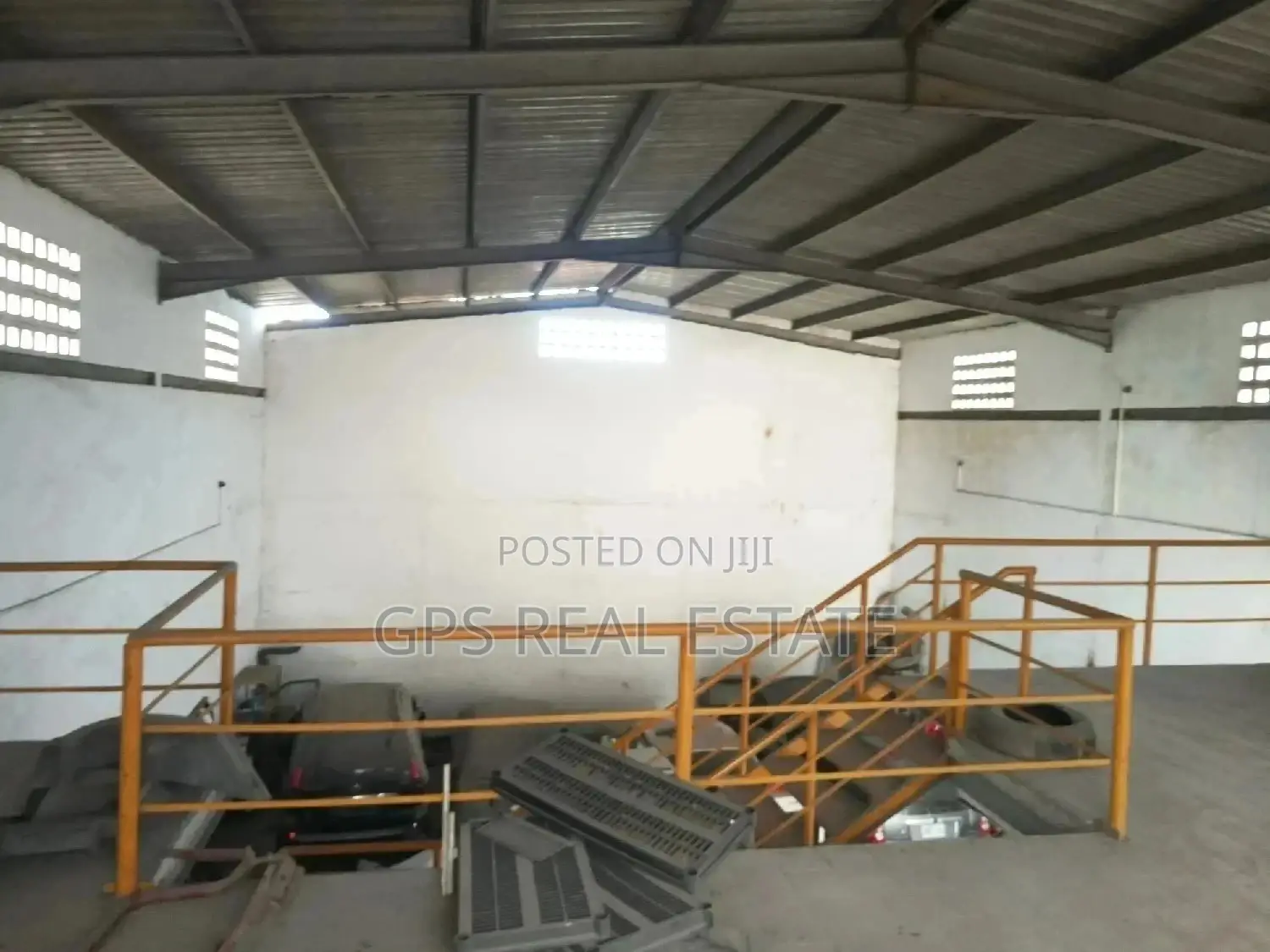 Godown for Rent at Kinondon Biafra in Kinondoni