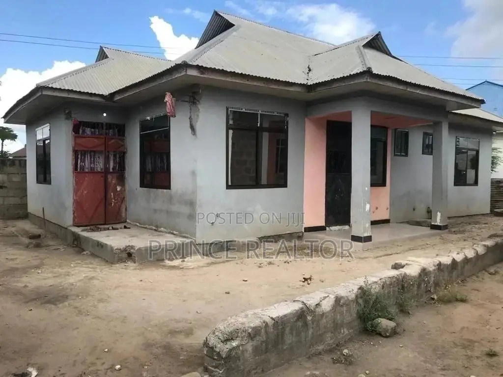 3bdrm House in Evans Mansah, Temeke for Sale in Temeke