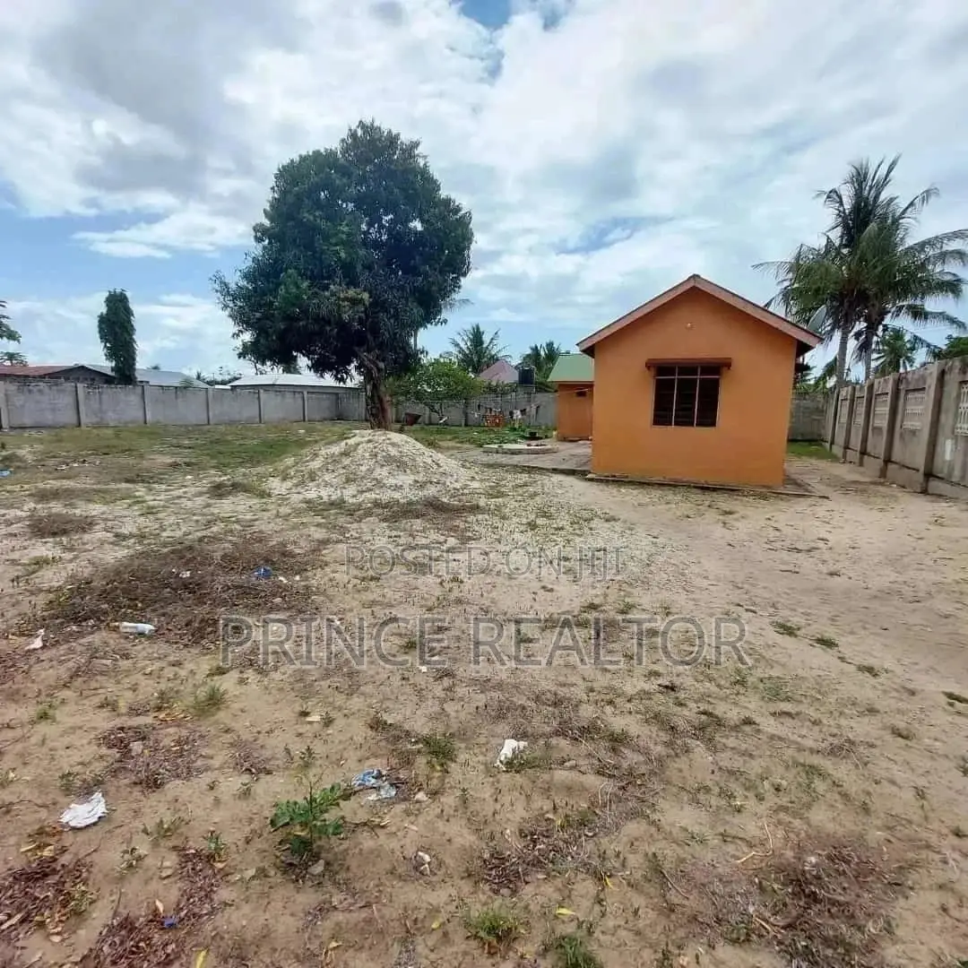 The Plot for Sale at Kisiwani Kigamboni in Kigamboni