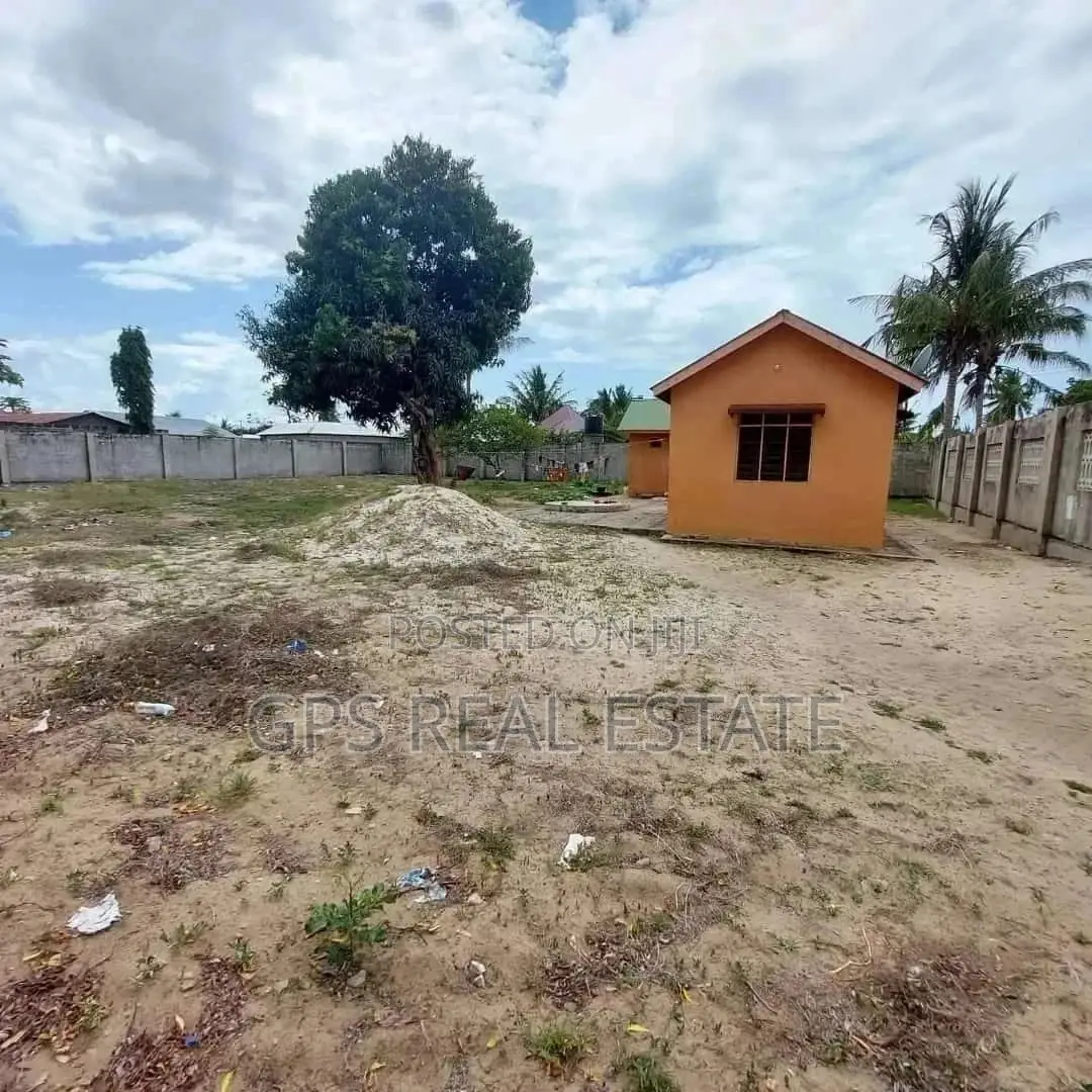 The Plot for Sale at Kisiwani Kigamboni in Kigamboni