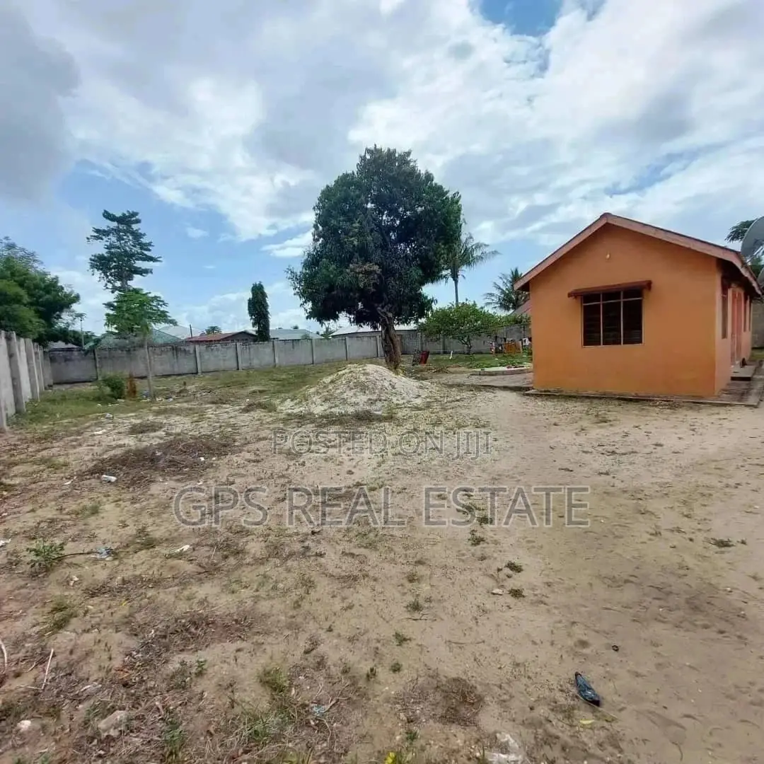 The Plot for Sale at Kisiwani Kigamboni in Kigamboni