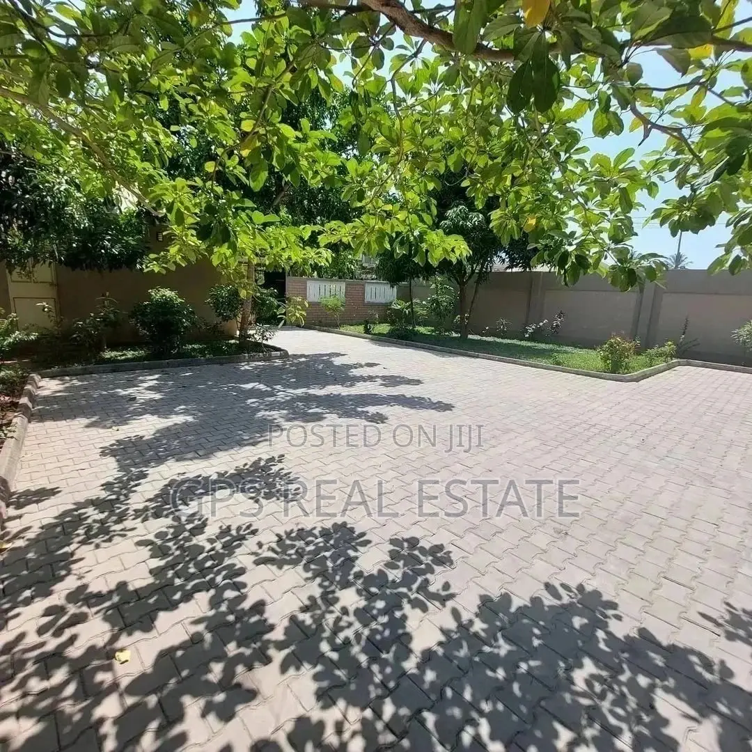 3bdrm House in Enzo Mansa, Kigamboni for Sale in Kigamboni