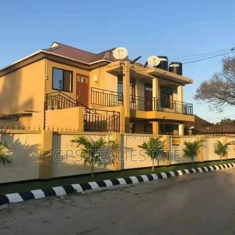 3bdrm House in Enzo Mansa, Kinondoni for Rent in Kinondoni
