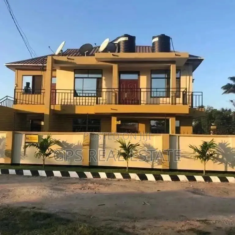 3bdrm House in Enzo Mansa, Kinondoni for Rent in Kinondoni