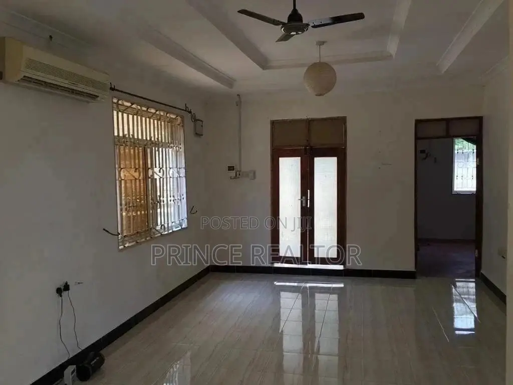 2bdrm House in Evans Mansa, Kinondoni for Sale in Kinondoni