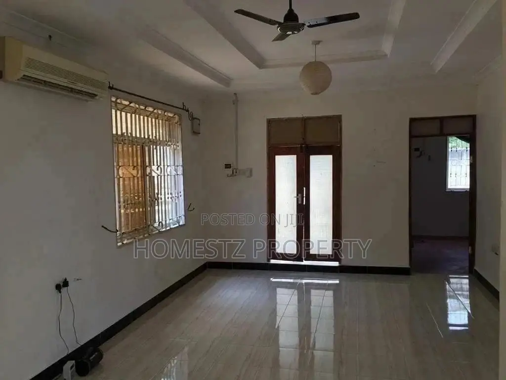 2bdrm House in Evans Mansa, Kinondoni for Sale in Kinondoni