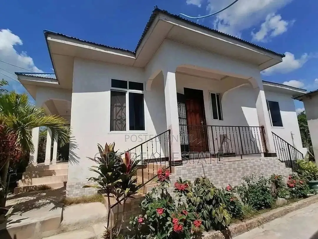 3bdrm House in Evans Mansa, Kinondoni for Sale in Kinondoni