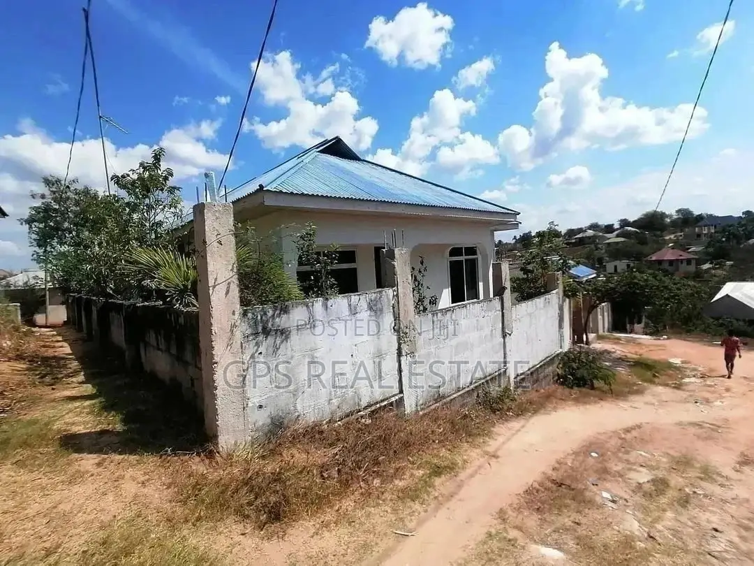 3bdrm House in Evans Mansa, Kinondoni for Sale in Kinondoni