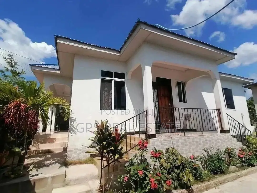 3bdrm House in Evans Mansa, Kinondoni for Sale in Kinondoni