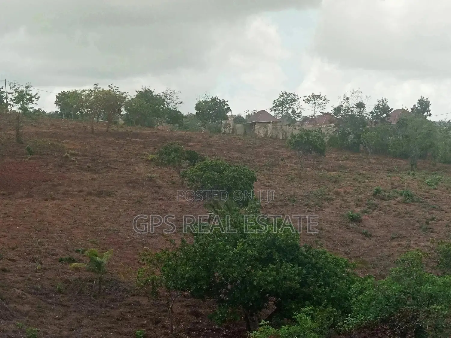 Shamba Linauzwa ( Land for Sale 6 Acres ) in Kinondoni