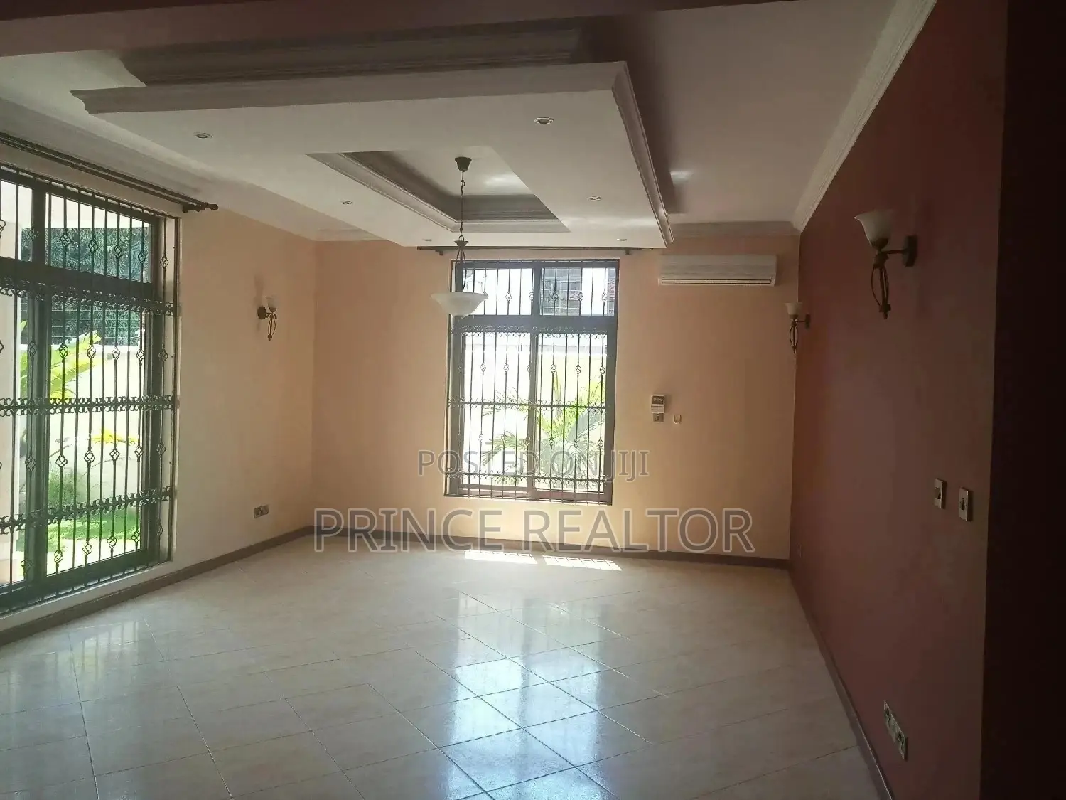 5bdrm Mansion in Evans Mansa, Kinondoni for Sale in Kinondoni