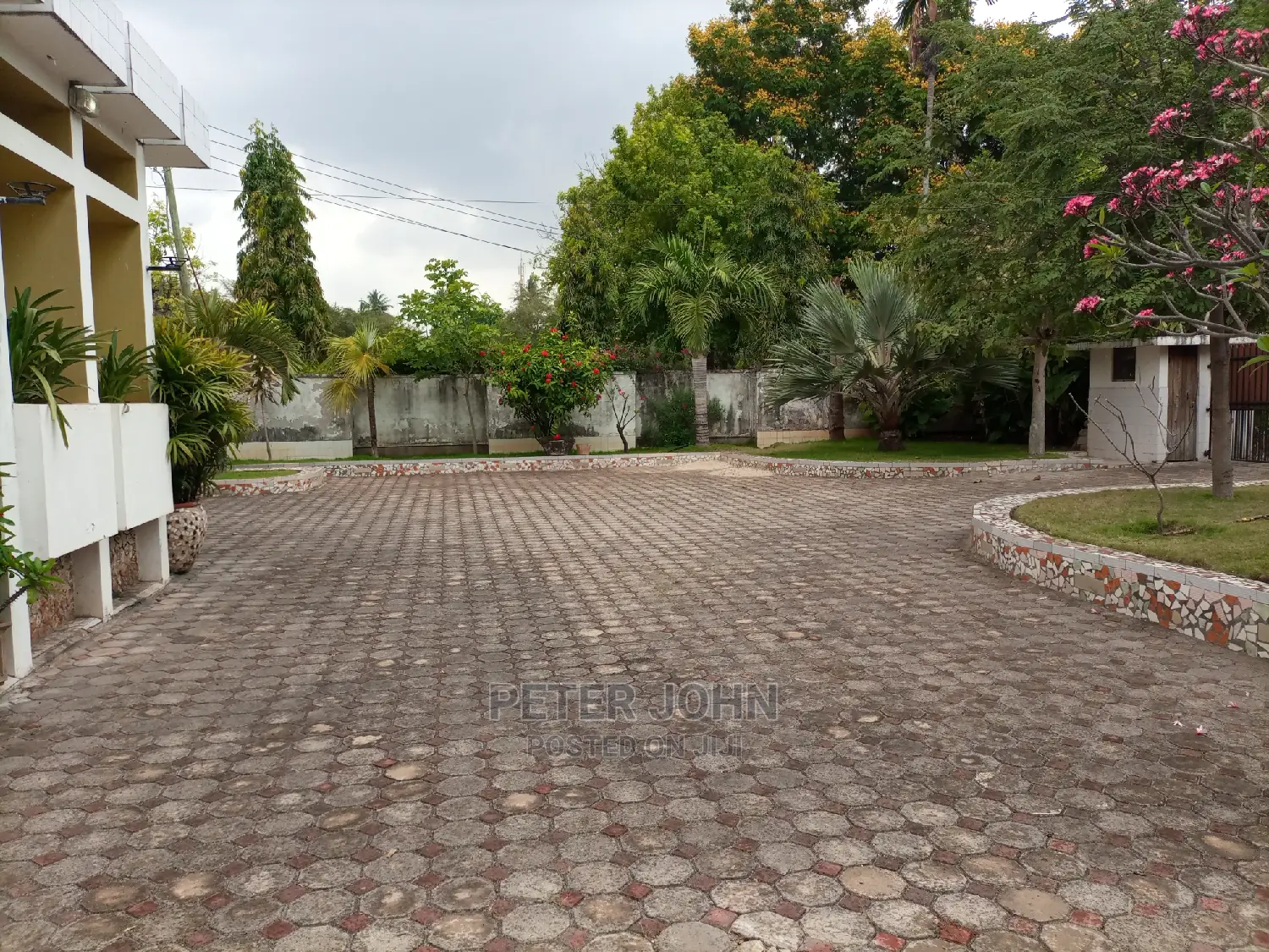 6bdrm House in Regent Estate, Mikocheni for sale in Mikocheni