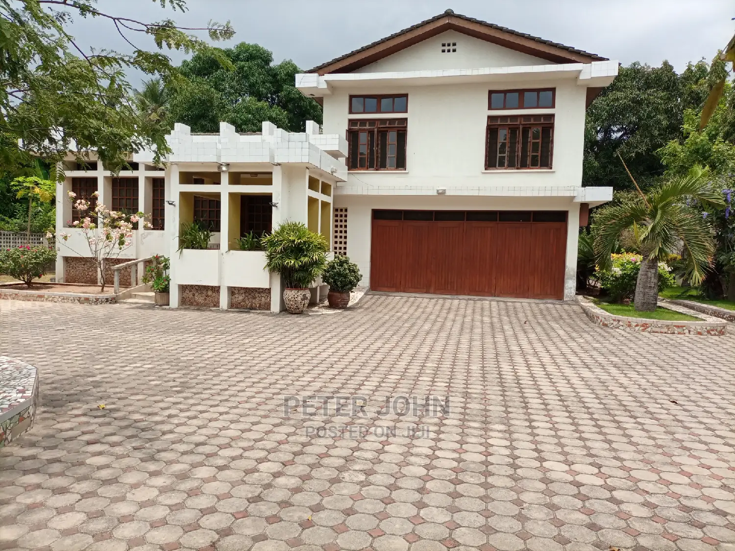 6bdrm House in Regent Estate, Mikocheni for sale in Mikocheni