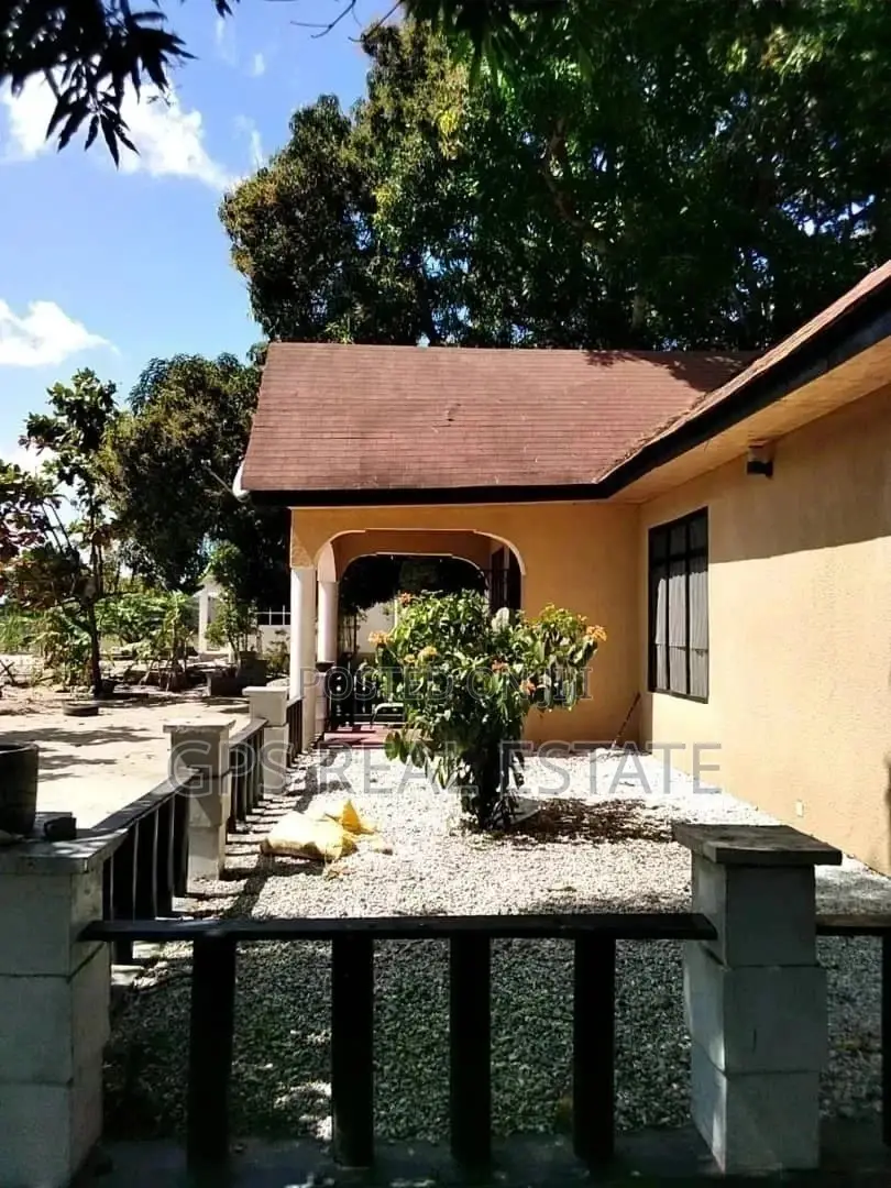 3bdrm House in Peter Slayo, Kigamboni for Sale in Kigamboni
